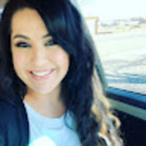 Meet your Posher, Alyssa